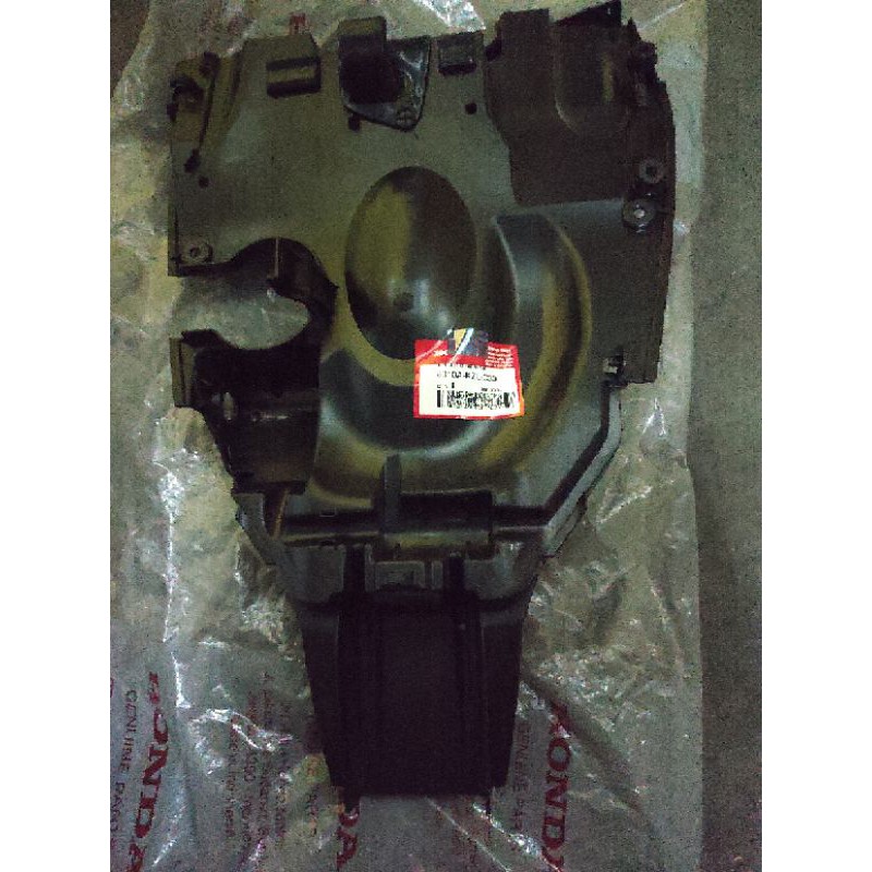 SPAKBOR SPACY FI BELAKANG BAGIAN TENGAH ORIGINAL SPAKBOR BELAKANG SPACY FI TENGAH 8010A-KZL-C30