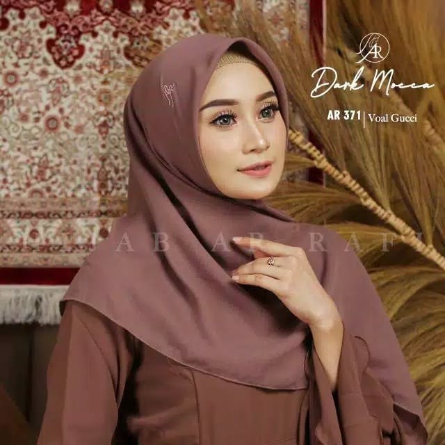 HIJAB SEGIEMPAT TERBARU BY ARRAFI KODE AR371