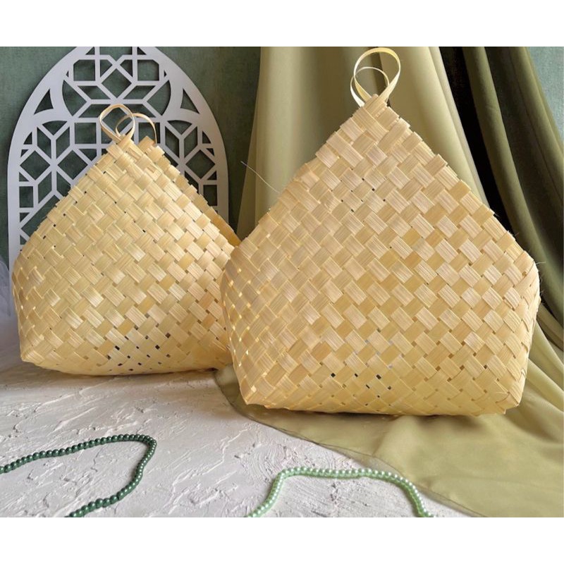 TAS ANYAMAN MODEL KETUPAT