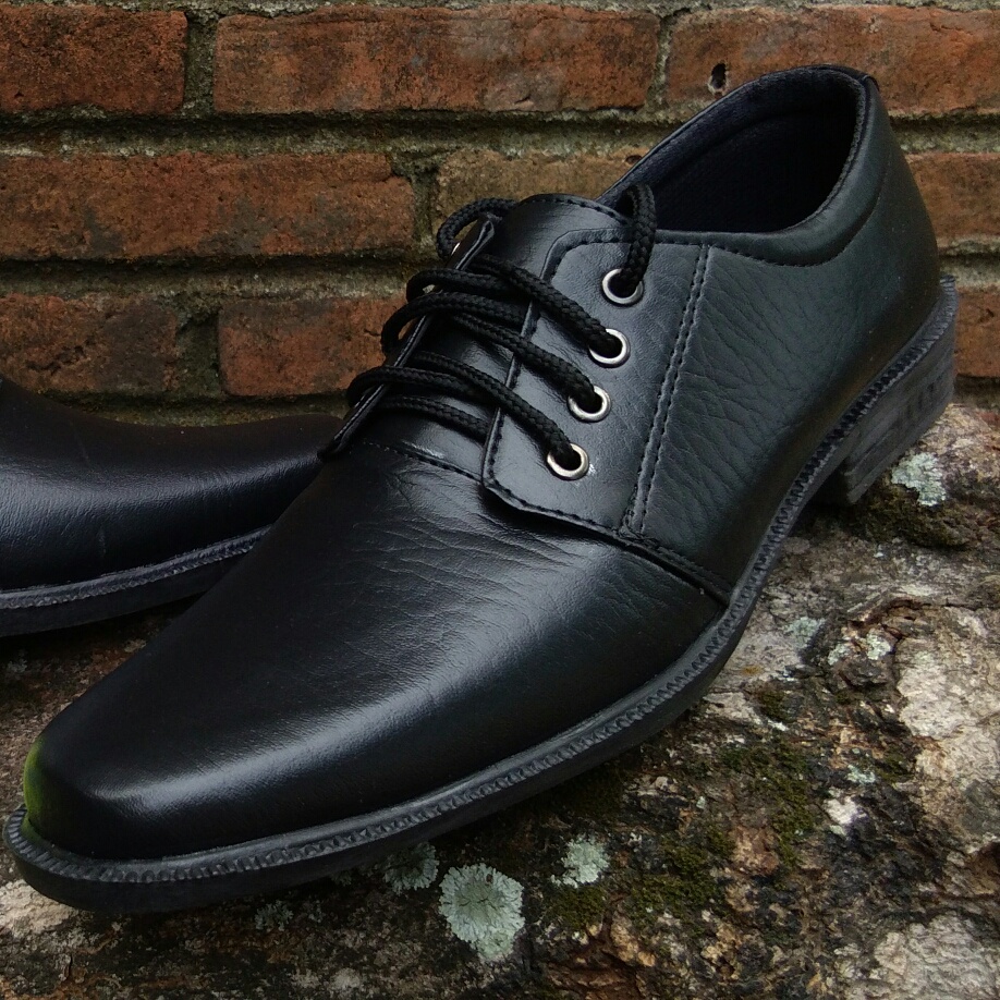 sepatu pantovel hitam new/sepatu  pria terlaris / pantovel hitam