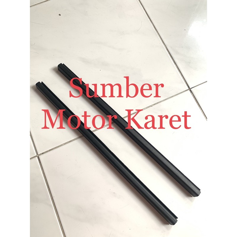 Karet Tiang Sapuan Kaca Kijang Super/Kijang Grand