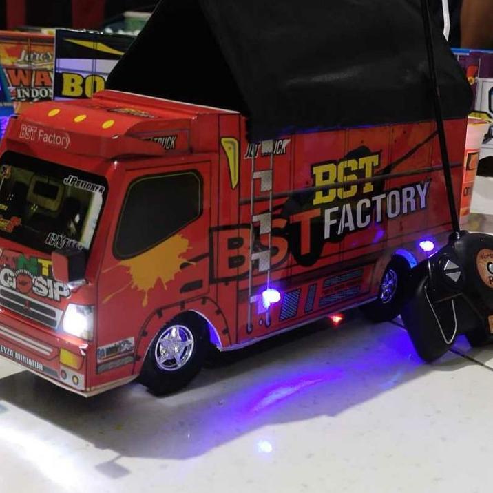 Best Seller.. truk oleng remot control - mainan anak laki - mobil kontrol jarak jauh - kado ulang ta