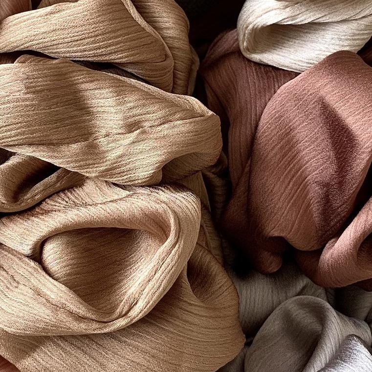 ۩ Textured Silk Scrunchie ➵