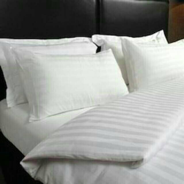 ProvenSprei - Sprei Katun Esra Putih Pasta Salur