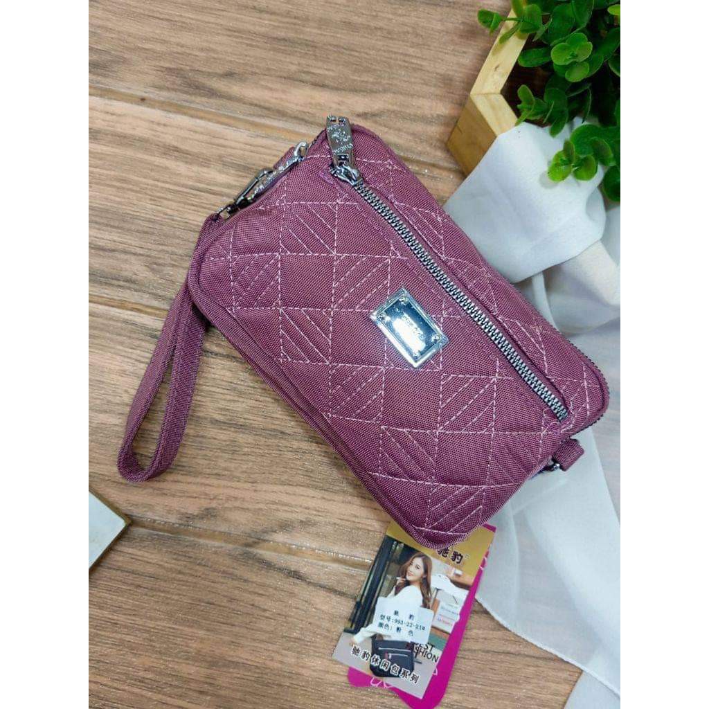 Tas selempang wanita Tas Wanita Tas Chibao 993-22-21 Bahan kanvas Terbaru. Tas Chibao Best Seller Chibao Slempang Tas Import Murah Bisa bayar ditempat.!!!