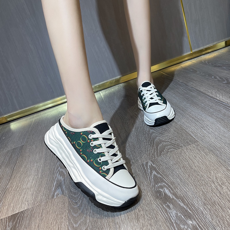 Sneakers wanita Kode 2221