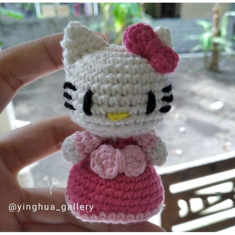 boneka rajut hellokitty Amigurumi hello kitty, ganci rajut hello kitty