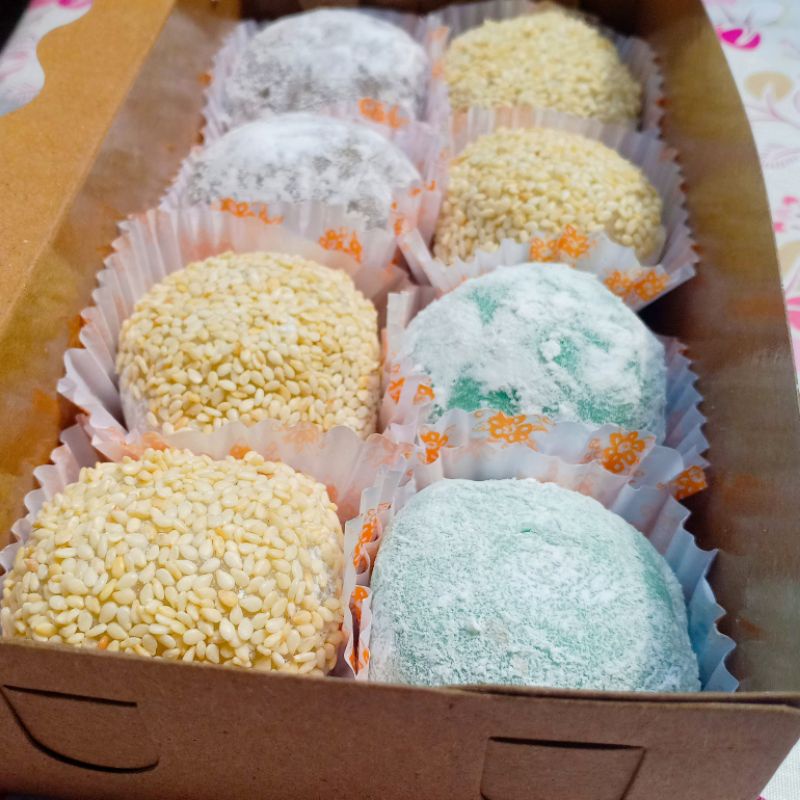 

Mochi premium besar dan kenyal isi 10 dan isi 8 cocok untuk dessert snack
