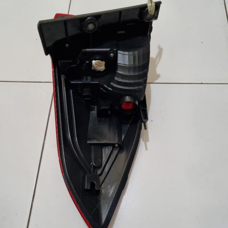 Stoplamp Lampu Belakang Honda BRV 2015-2018 kanan atau kiri