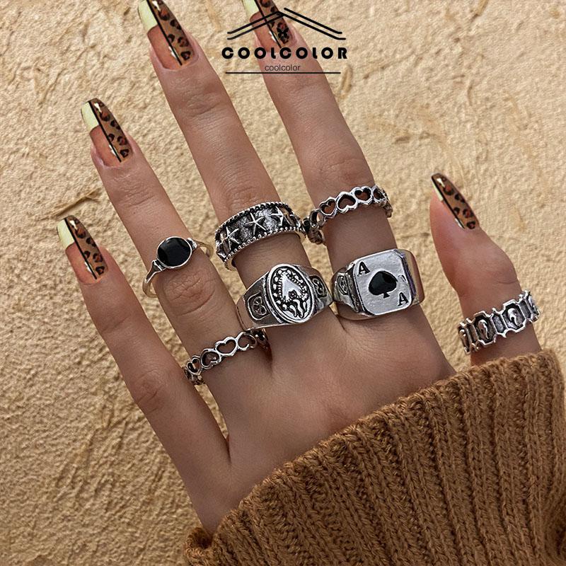 COD ♥7 Pcs Cincin Pria Retro Punk Gaya Men Finger Ring Heart Trendy Male Personality Spades A Width Punk Rock Fashion Untuk Unisex- cl