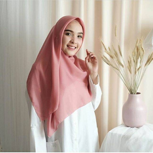 Segi empat Bella bahan:hycon