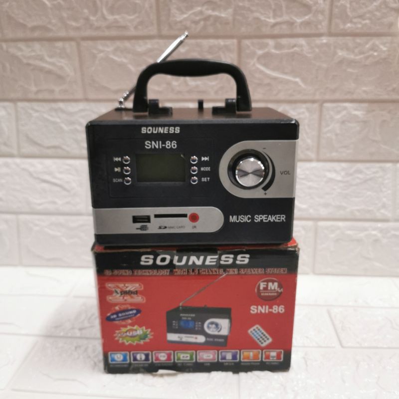 SOUNESS SNI86 VINTAGE RADIO FM JADUL MINI MOBILE SPEAKER PORTABLE KECIL KAYU SD CARD USB MP3 PLAYER
