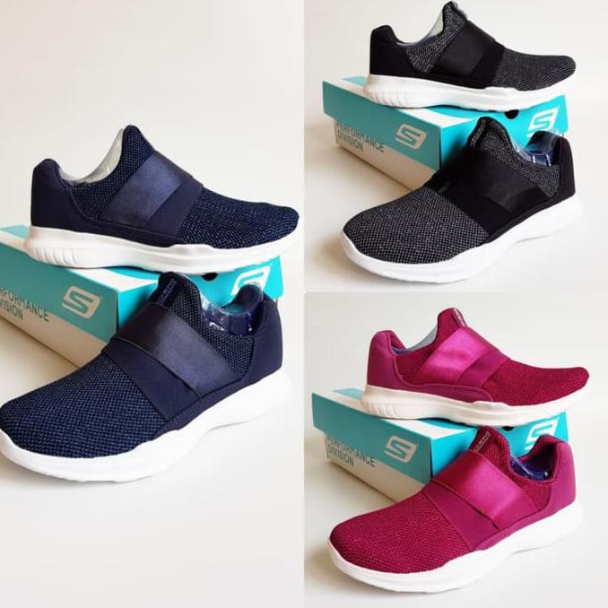 (Ready) Sepatu Wanita Skechers/ Skecher/ Sketchers/ Sketcher Mojo Mania Promo