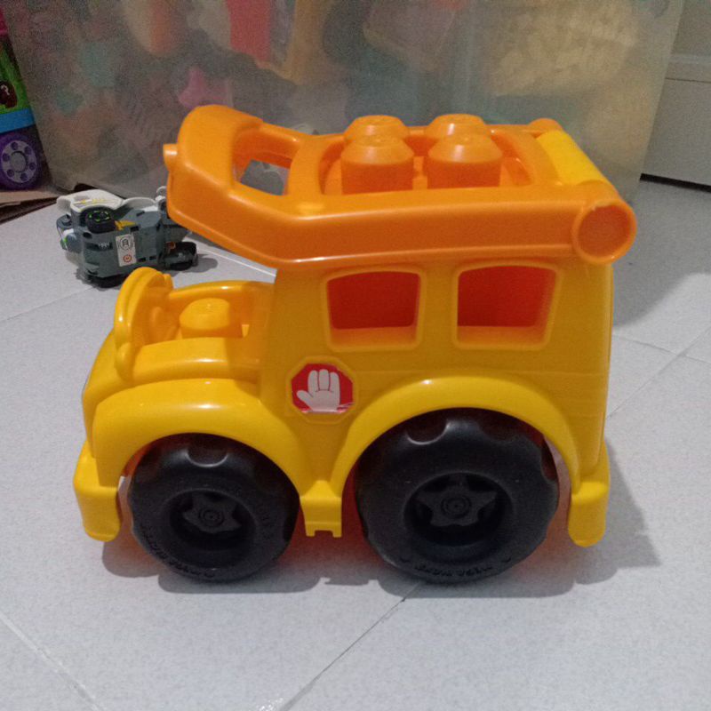 Preloved mega block mobil kuning