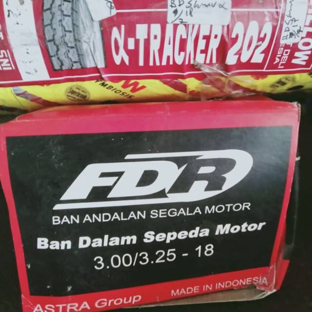 Ban luar trail Swallow + ban dalam FDR 300-18