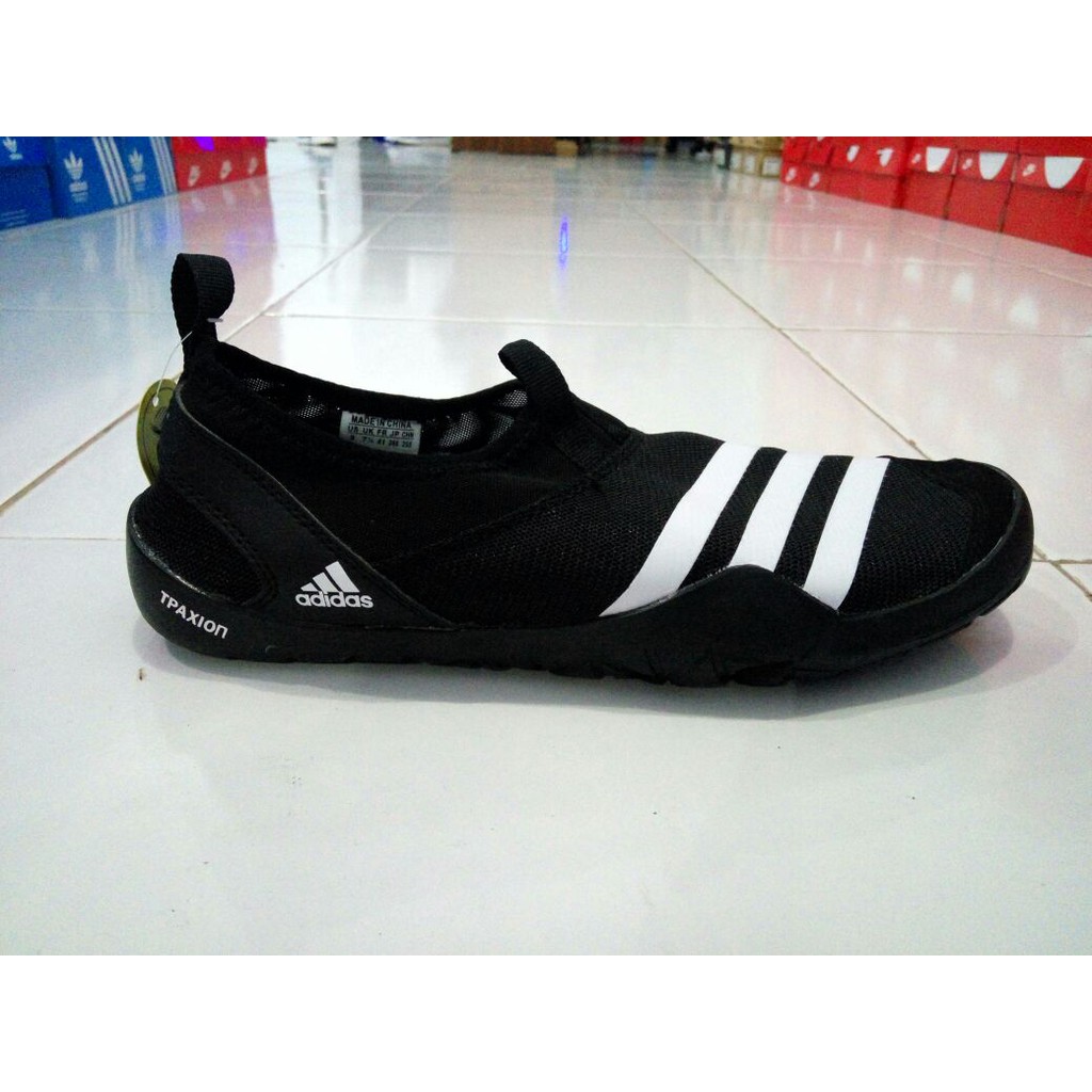 adidas jawpaw 1