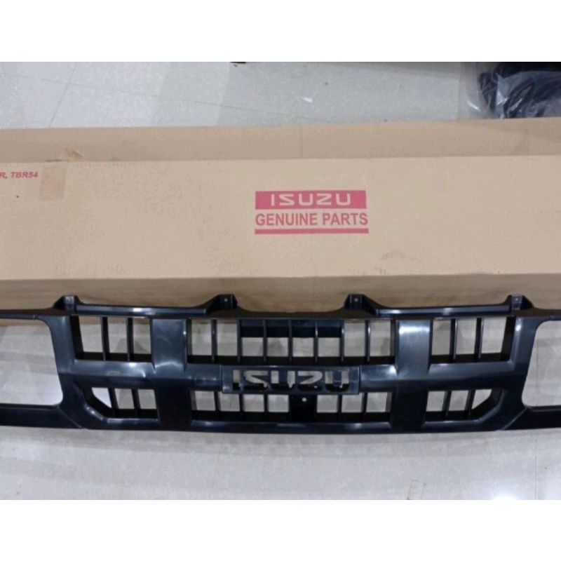 GRILL DEPAN  ISUZU PANTHER PICK UP/MINIBUS PANTHER KOTAK ASLI