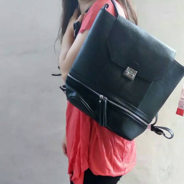 Tas  Ransel Wanita Stradivarius