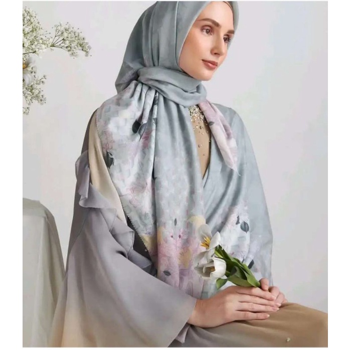 Preloved Garbera Scarf by Ria Miranda Dasha