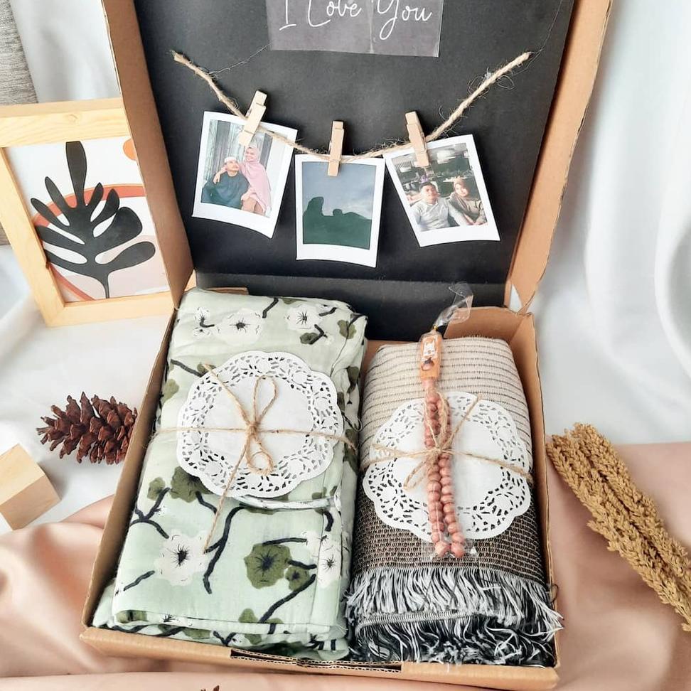 

Terkini SETIH MUSLIMAH IDAMAN HAMPERS LEBARAN MUKENA KADO ULANG TAHUN, KADO NIKAHAN KADO ANNIVERSARY
