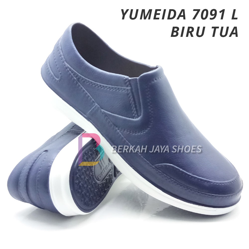 Sepatu Karet Pria - Sepatu Pantofel Karet Pria Yumeida 7091 L - Extra Ringan - Anti Air