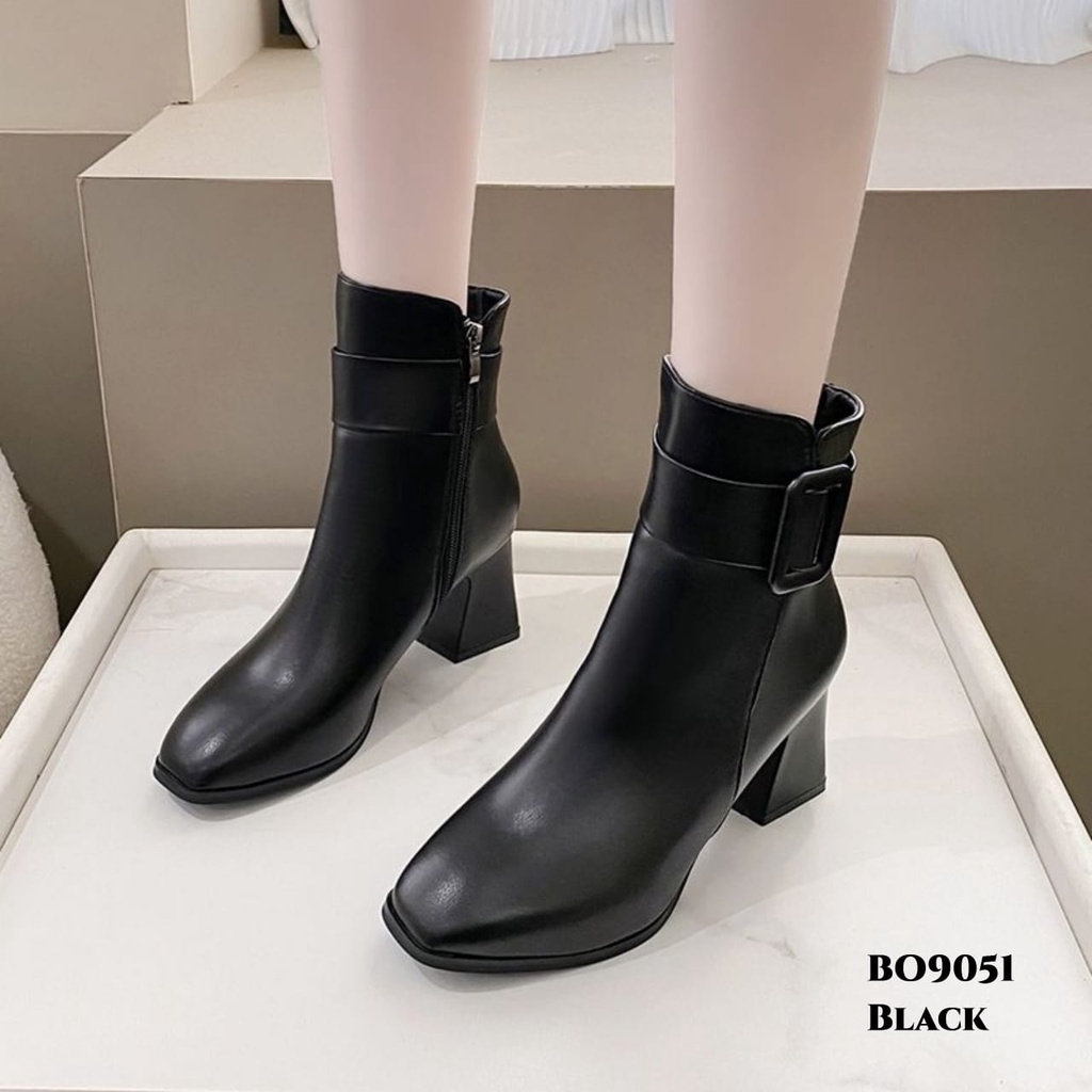 WYN SEPATU BOOTS FLAT KOREA BO9051