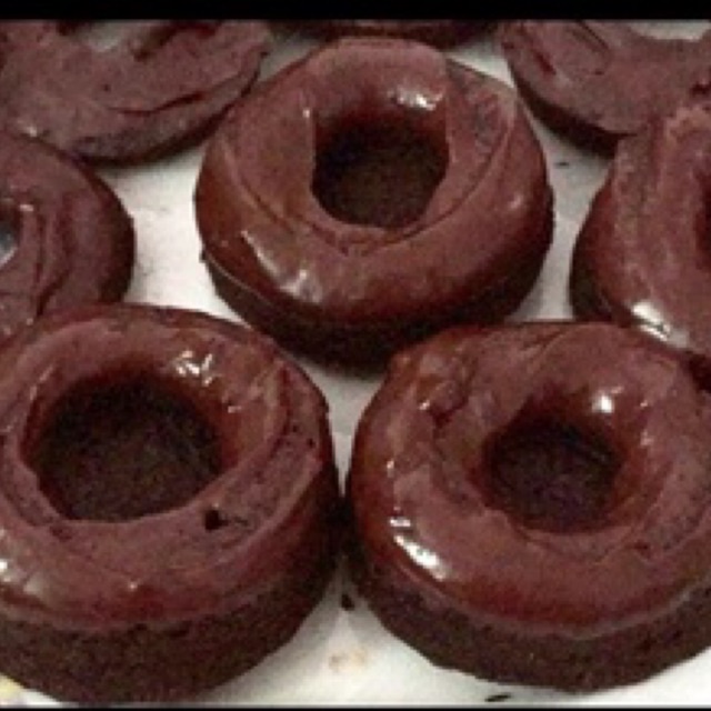 

donat mini cokelat gluten free and vegan