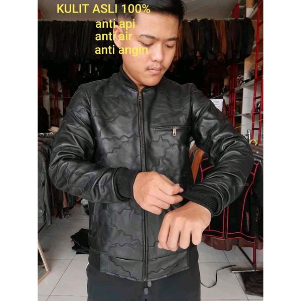 Jaket Pria Kulit Asli Domba Model Sambungan Jaket Klasik New trend Jaket  motor elegant model bomber