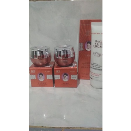 Jiaobi /Jiaobi merah / Jiaobi red / cream Jiaobi