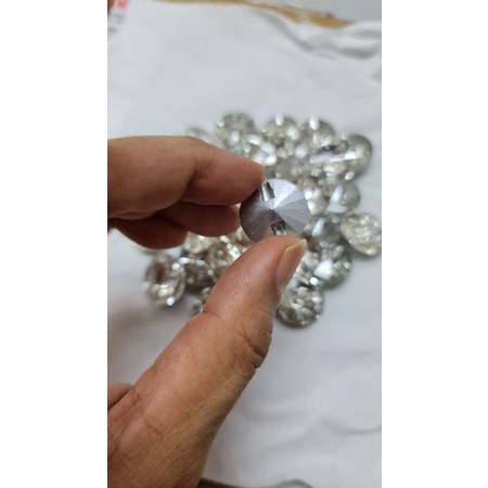 KANCING KRISTAL SEJENIS SWAROVSKI dijual perBUTIR