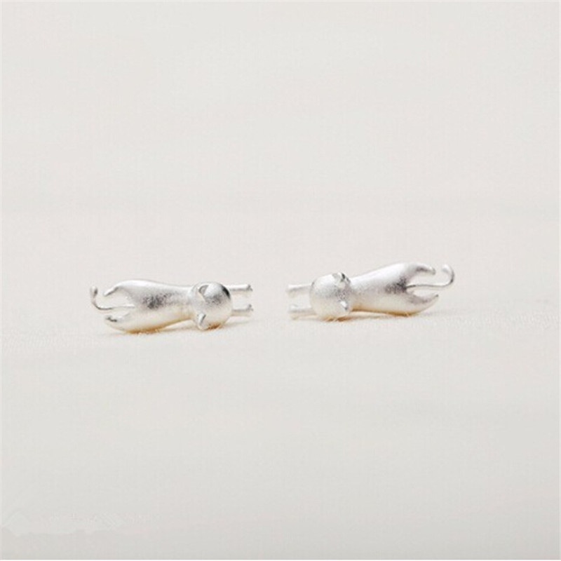 Anting Tusuk Motif Kucing Kecil Lucu Warna Silver Untuk Wanita