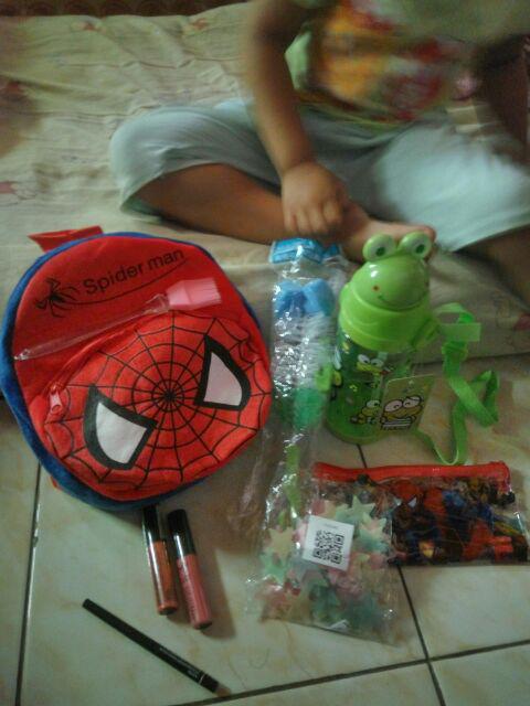 Botol Minum Sedotan Karakter