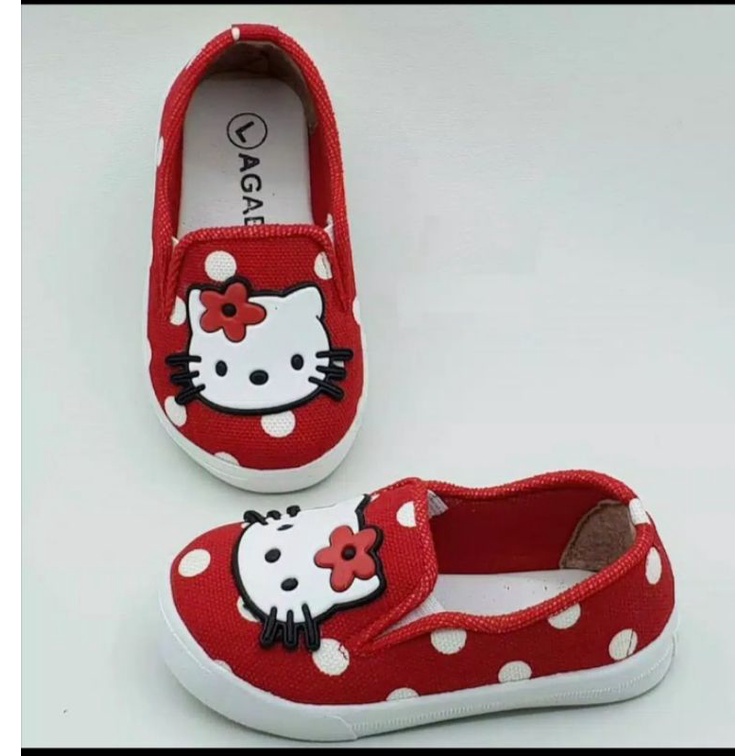 sepatu anak slip on polkadod hello Kitty