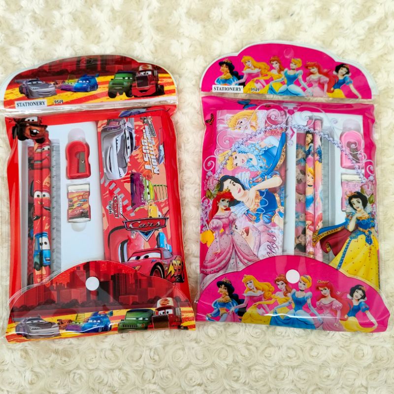 

Paket Set Alat Tulis Sekolah
