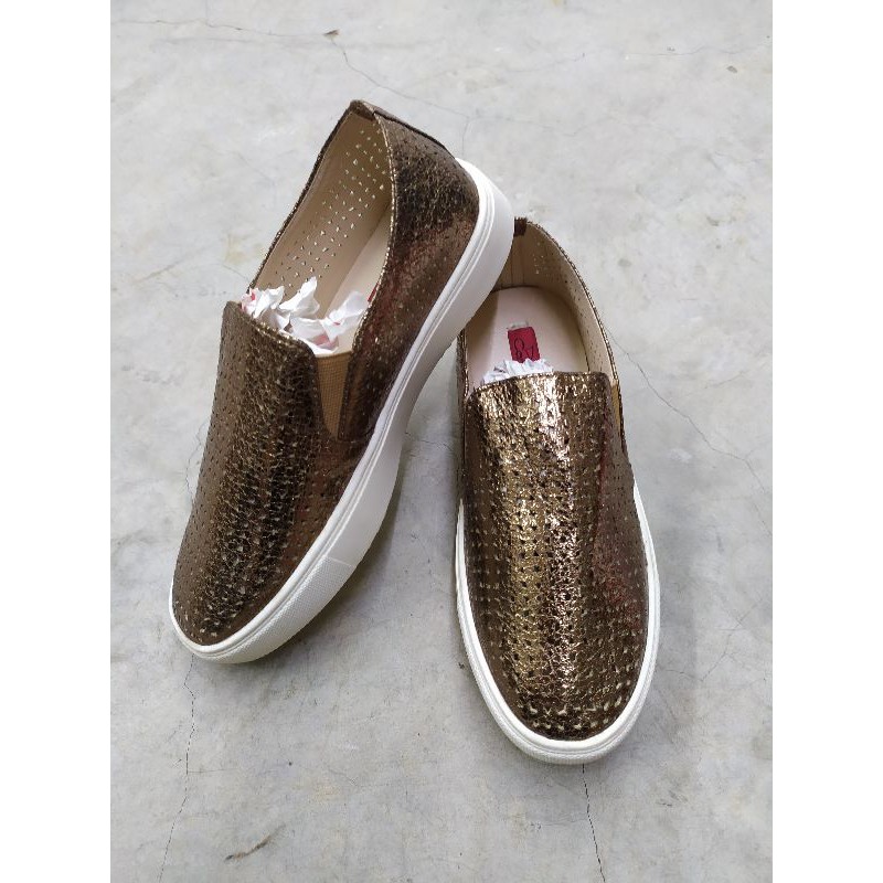 sepatu cardinal