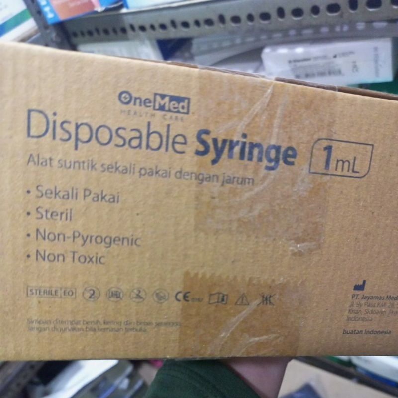 Disposable syring