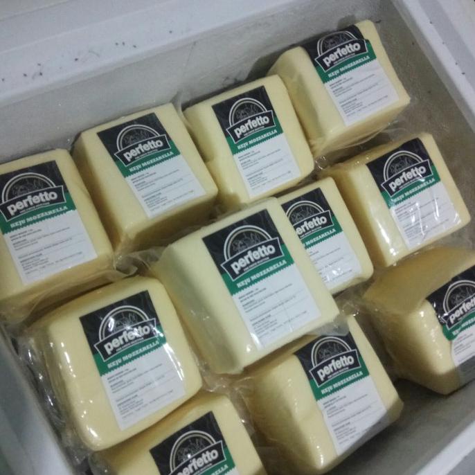 

Keju Mozarella PERFETTO Mozarella Cheese 1kg
