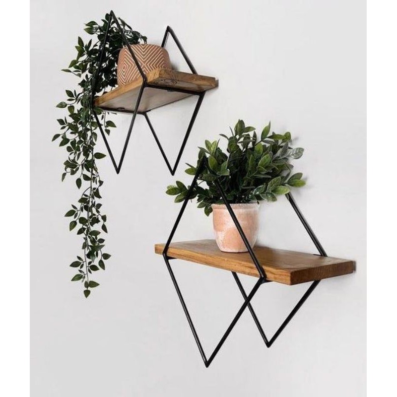 rak bunga besi dinding