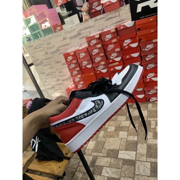 NIKE AIR JORDAN 1 X DIOR