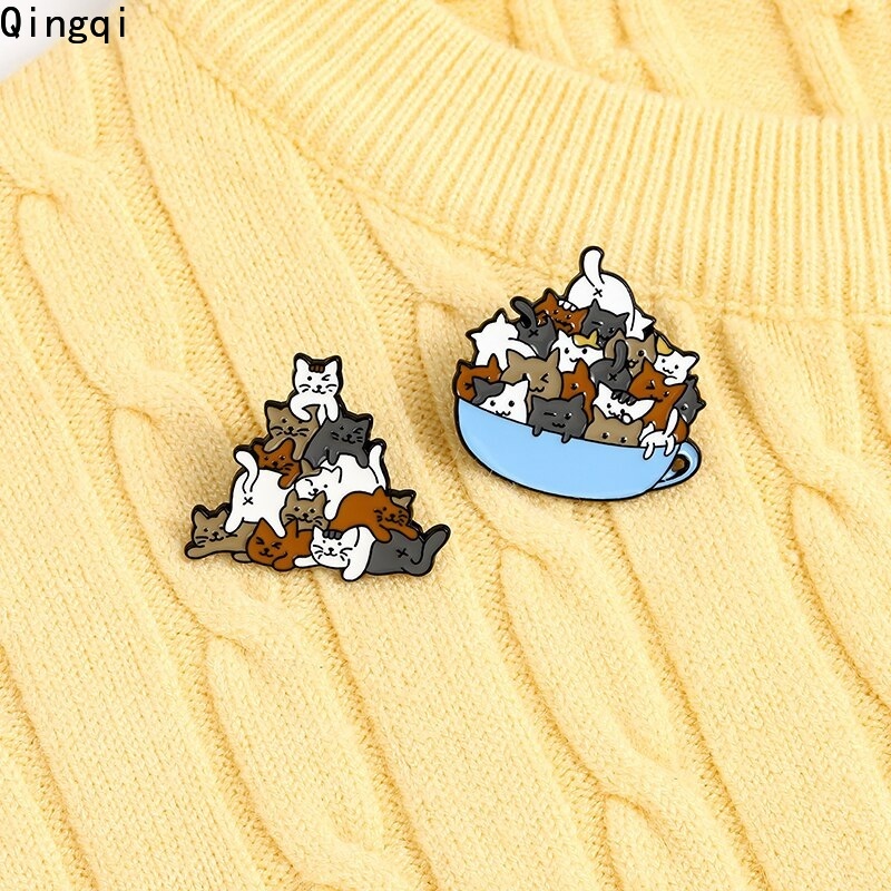 Bros Pin Enamel Desain Kartun Hewan Kucing Cangkir Kopi Untuk Hadiah Anak