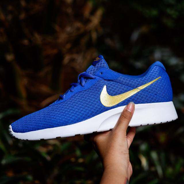 nike tanjun blue