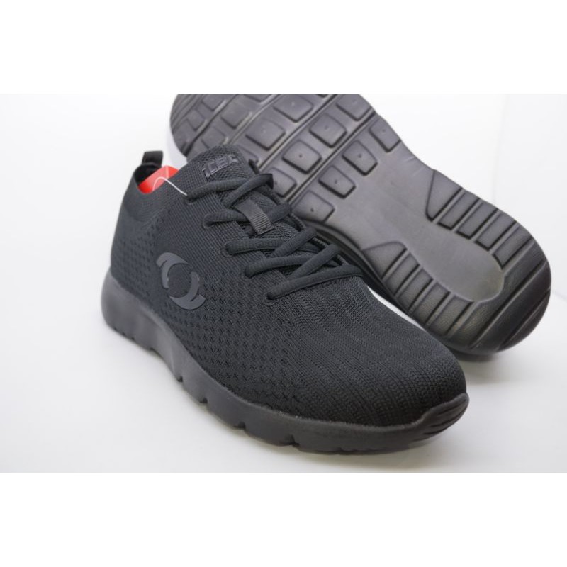 astec aero mono Black astec full black original sepatu astec mono Black