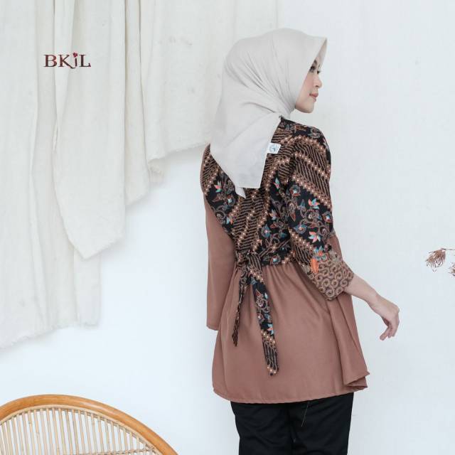 BLOUSE BATIK KOMBI KOTAK MOCCA MODERN