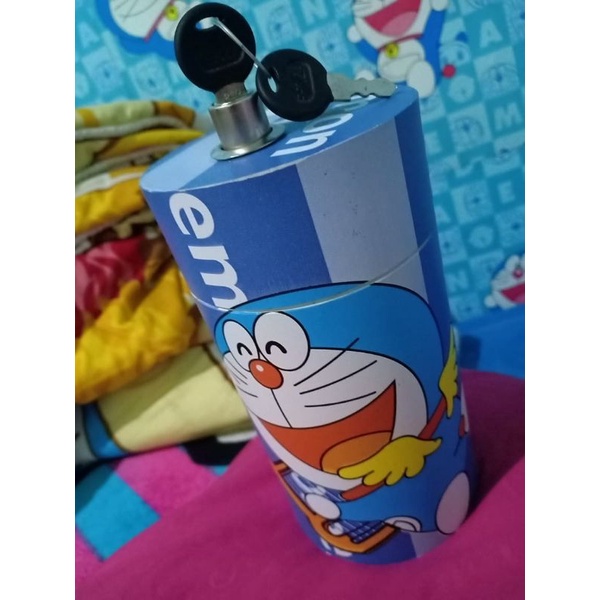 celengan Doraemon lucu