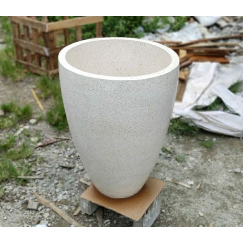 Gentong Air Teraso Putih