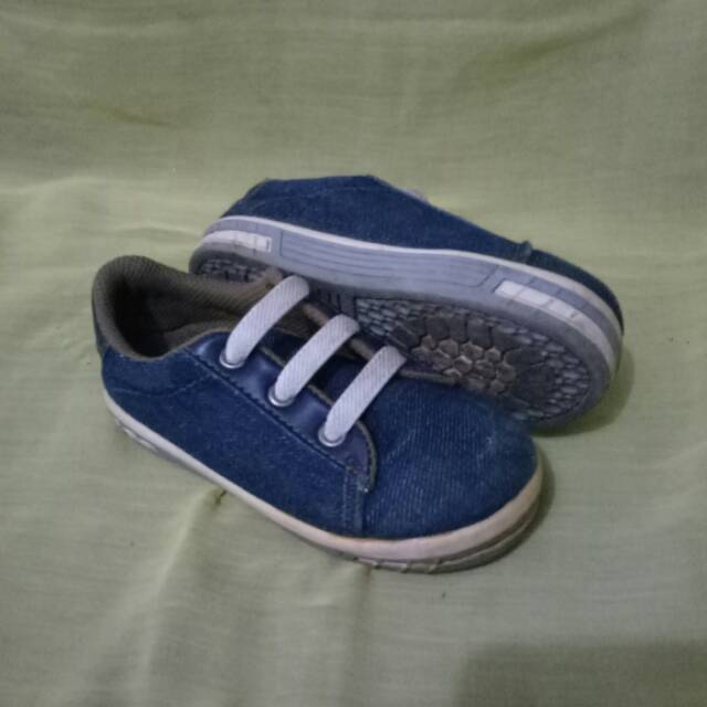 Sepatu anak Donatello