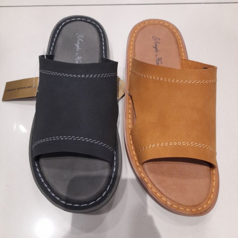 sandal slop pria yongki komaladi