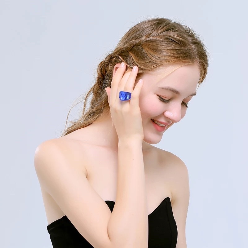 Cincin Pria Wanita Batu Kristal Indah Besar Safir dan Black Onix