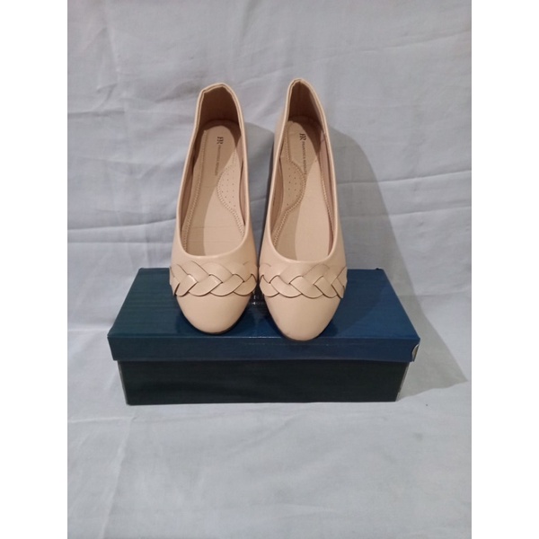 Flat shoes wanita FRANSISCA RENALDY L.LULU CREAM
