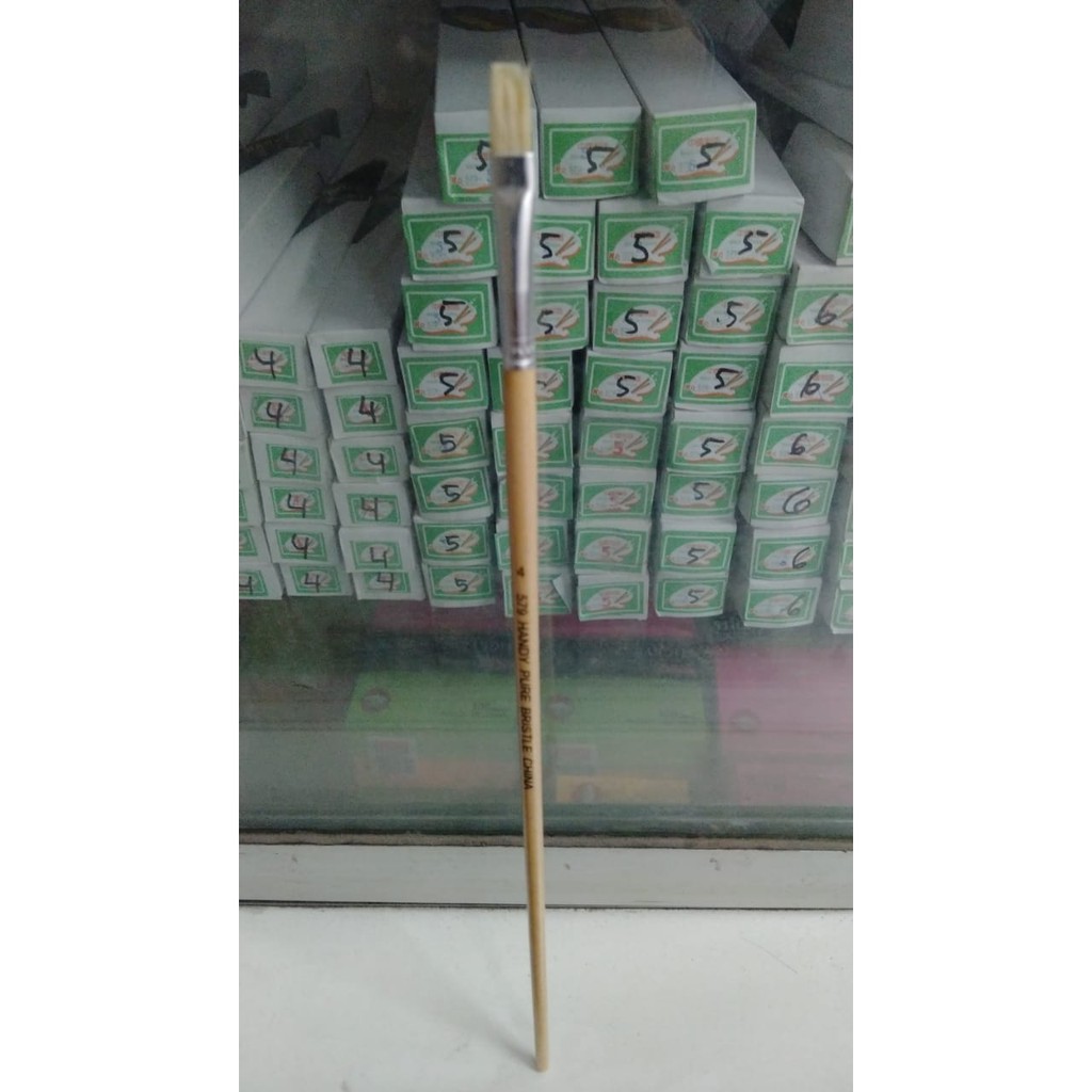 

KUAS CAT MINYAK / KUAS LUKIS ETERNA MERK HANDY KAYU NO 4